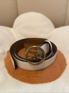 COACH White Leather Belt with Gold Horse & Carriage Buckle size S new